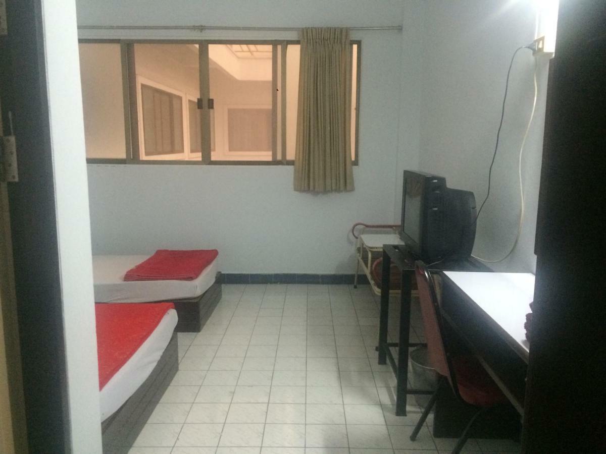 Thairungruang Hotel Surat Thani Exterior foto